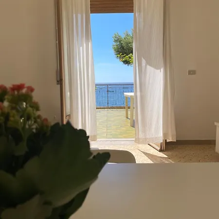 Sea, Sun & Sight Apartament