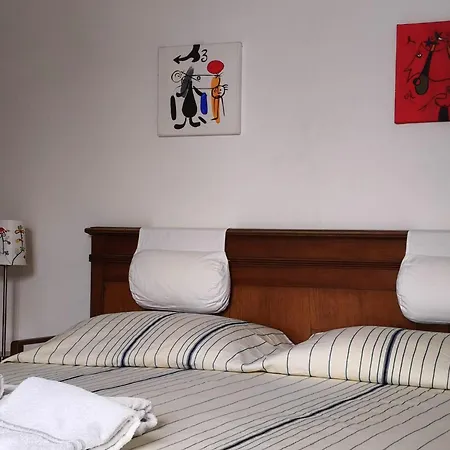 Sea, Sun & Sight Apartment *