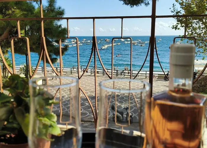 Sea, Sun & Sight *