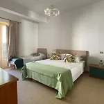 Апартаменты Sea, Sun & Sight
