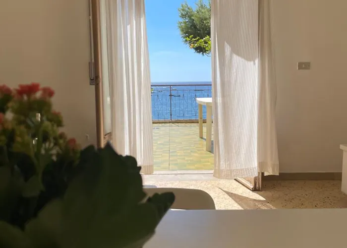 Sea, Sun & Sight Apartament